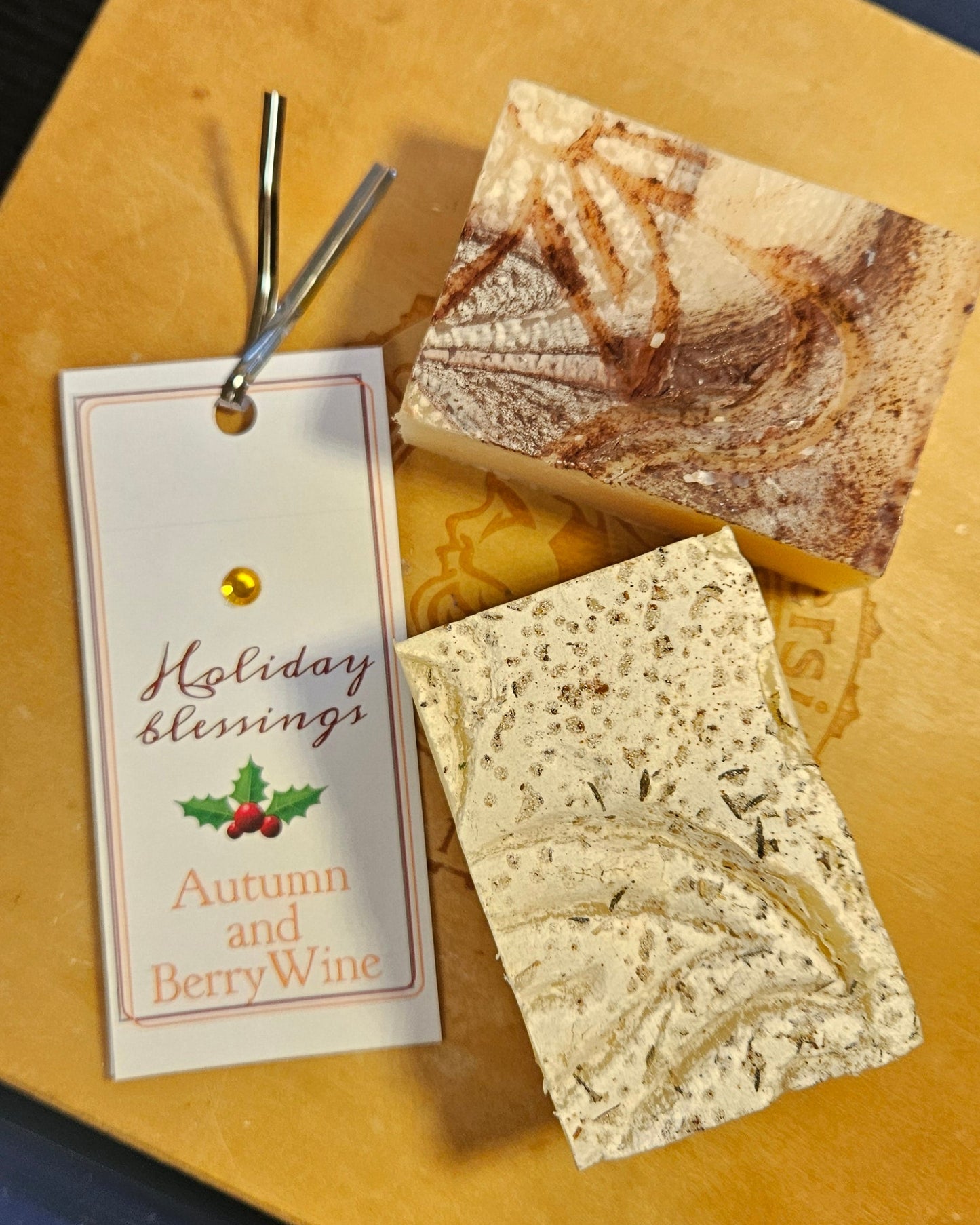 Gift: Holiday Blessings Soap Favor - Autumn and Berry Wine 2bars B5G1